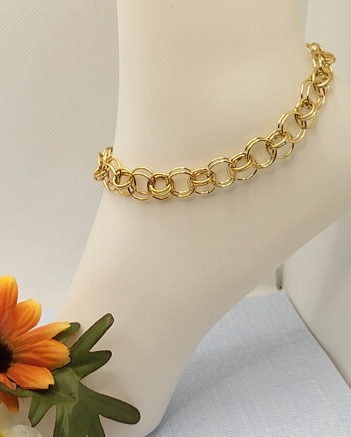 Gold Tone Large Ring Helm Weave Anklet